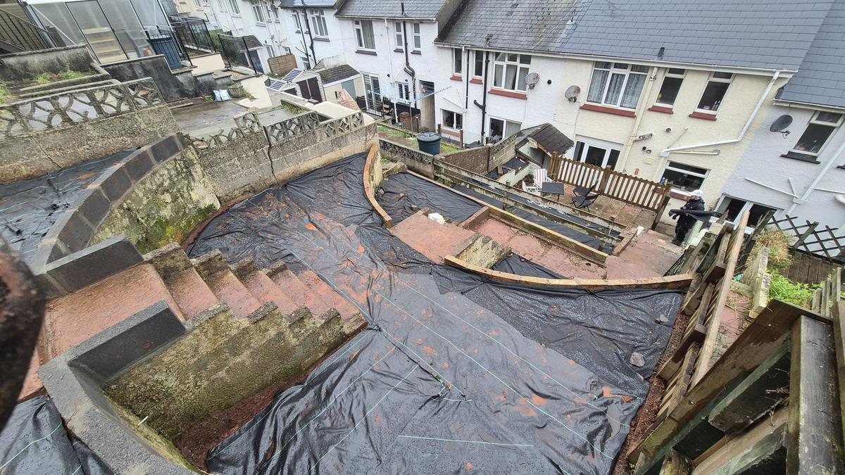 Building new blockwork edging on the terraced garden
